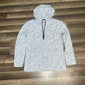 Men’s medium pull-over hoodie in light blue